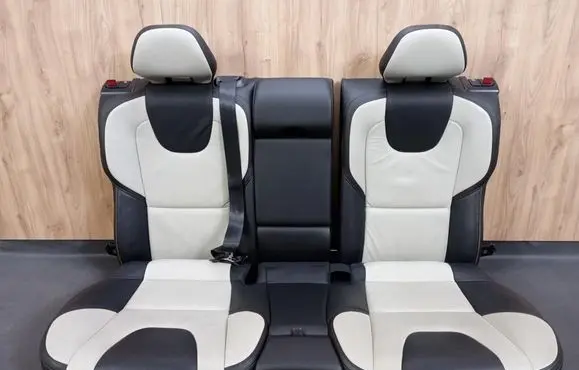 Volvo V40 Cross country Second row seats 