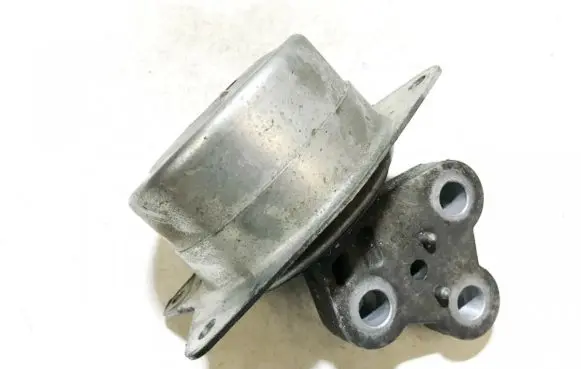 Fiat Croma Engine mount bracket v046400905
