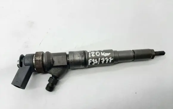 BMW 1 E81 E87 Fuel injector 7793836