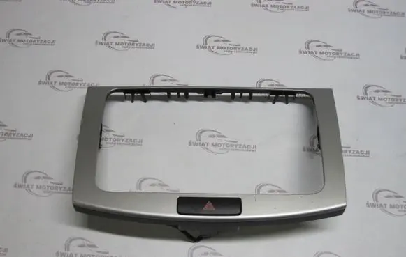 Volkswagen PASSAT B7 Radio/GPS head unit trim 