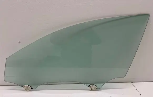 Mazda CX-30 Front door window glass four-door