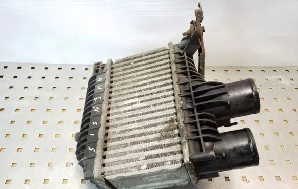 Toyota Avensis T250 Intercooler radiator 873067D