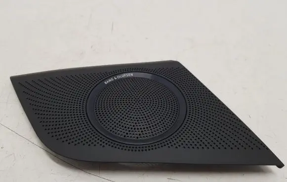 Side speaker trim/cover