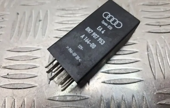 Audi TT Mk1 Other relay 8N7907953
