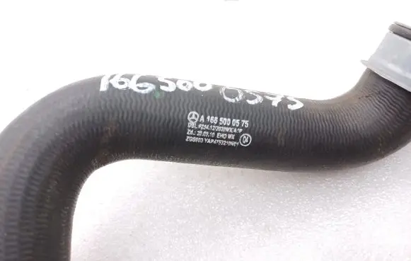 Mercedes-Benz GLE (W166 - C292) Engine coolant pipe/hose A1665000575