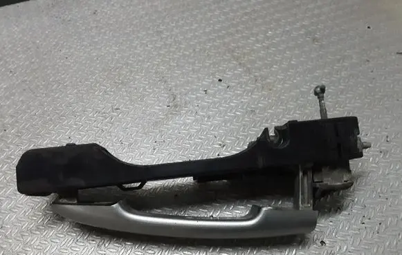 Nissan Primera Front door exterior handle