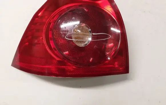 Volkswagen Golf V Rear/tail lights 1K6945095E 028490102