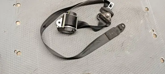 Dacia Sandero II Front seatbelt 80300000 160516 621088800C