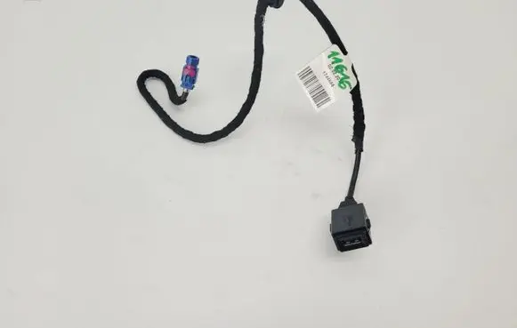 Citroen C4 Grand Picasso USB socket connector 9816061480