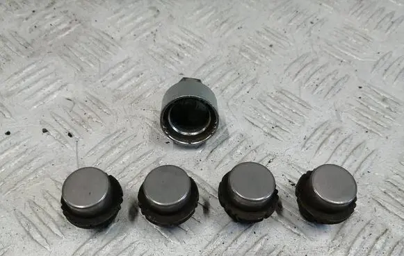 Ford Mondeo MK V Nuts/bolts 