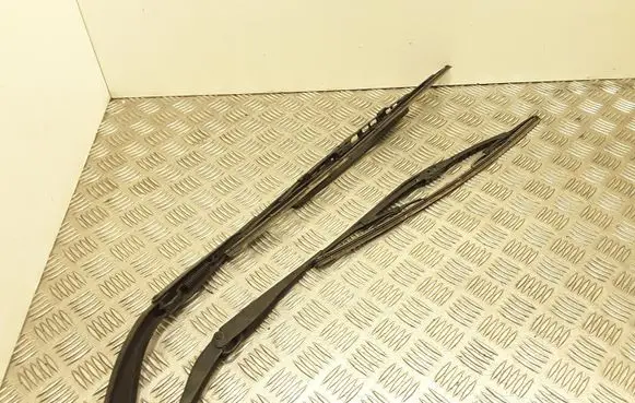 Dacia Sandero Headlight wiper blade set 