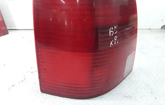 Volkswagen PASSAT B5 Rear/tail lights 3B9945111F