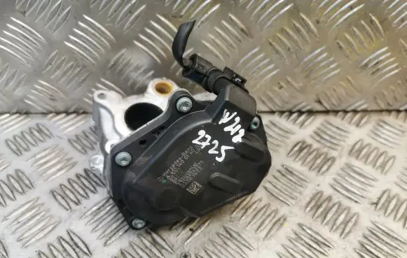 Mercedes-Benz E W212 EGR valve 6511400160 A6511400160