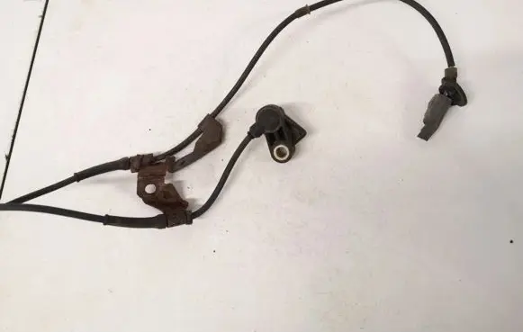 Mazda 626 ABS brake wheel speed sensor ge7c4373x
