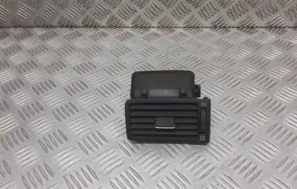 Toyota Corolla E120 E130 Dashboard air vent grill cover trim 8222