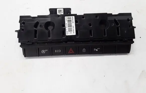 Dacia Duster II Hazard light switch 28E86420R