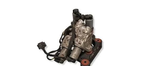 BMW 7 F01 F02 F03 F04 Active stabilizer control/valve assembly 6775258 37146775258