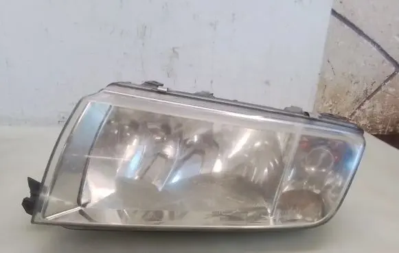 Skoda Fabia Mk1 (6Y) Headlight/headlamp