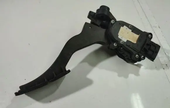 Hyundai i30 Accelerator throttle pedal 327002R300