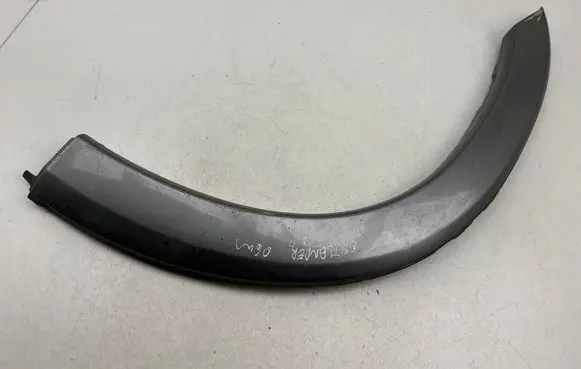 Mitsubishi Outlander Fender trim (molding) MN175069