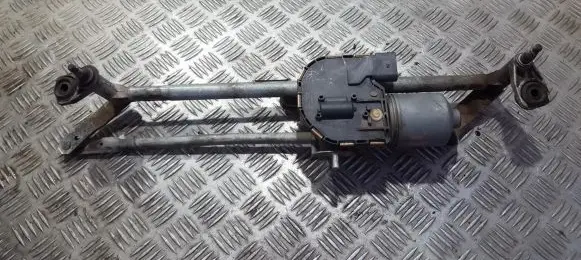 Skoda Octavia Mk2 (1Z) Wiper motor 0390241756 1Z2.955.119A