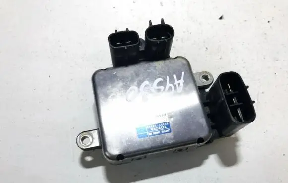 Lexus GS 300 350 430 450H Coolant fan relay 8925730060 89257-30060