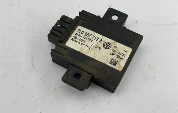 Volkswagen Touareg I Alarm control unit/module 7L0907719A