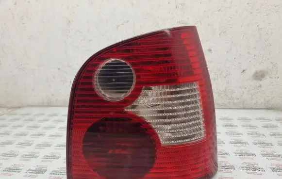 Volkswagen Polo III 6N 6N2 6NF Rear/tail lights