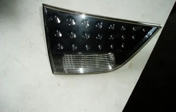 Mitsubishi Outlander Tailgate rear/tail lights