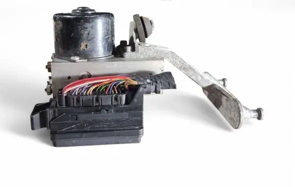 Mercedes-Benz C W203 ABS Pump A0345457932 A0054314312