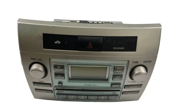 Toyota Corolla Verso E121 Radio/CD/DVD/GPS head unit 861200F010
