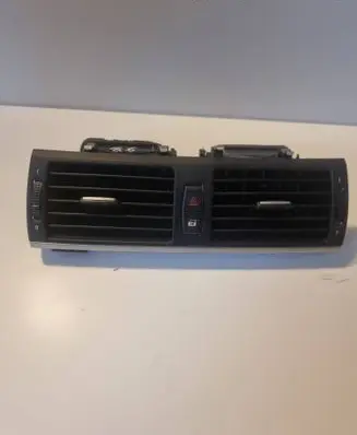 BMW X5 E70 Dash center air vent grill 7161801 7161802 0117794