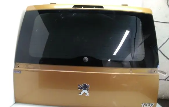 Peugeot 1007 Tailgate/trunk/boot lid