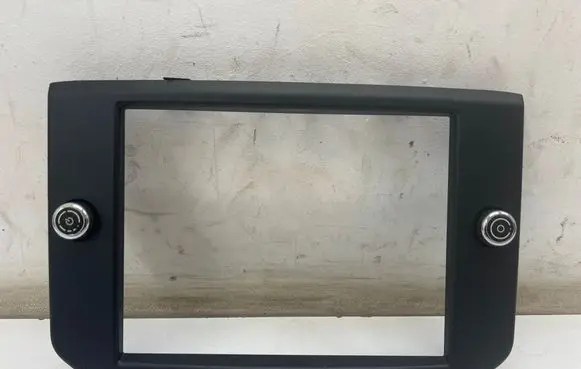 Maserati Ghibli Radio/GPS head unit trim 0895100001 089510000102