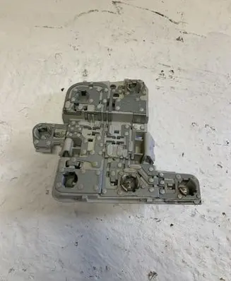 Volvo S40 Tail light bulb cover holder 28139007