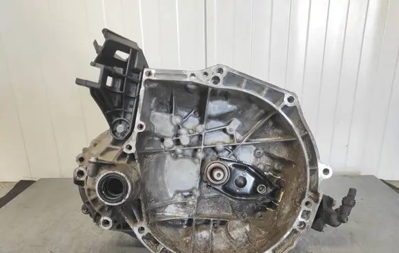 Peugeot 208 I Manual 5 speed gearbox 20CR15