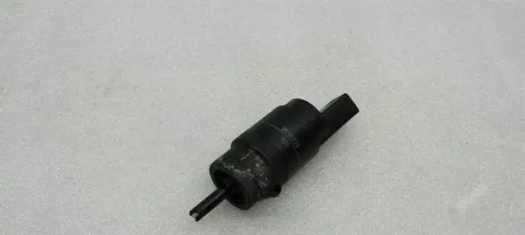 BMW Z4 E85 E86 Windscreen/windshield washer pump 8362154