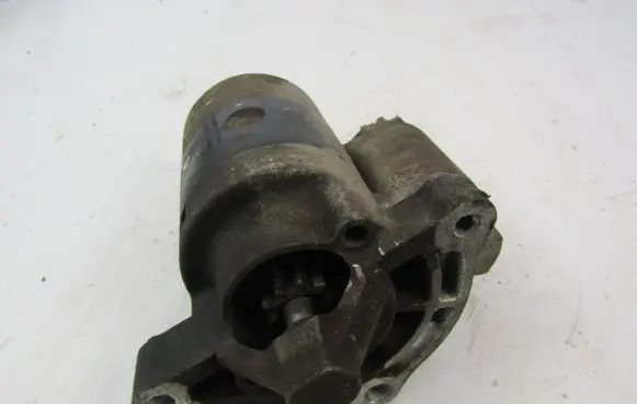 Peugeot 206 CC Starter motor M002T13081