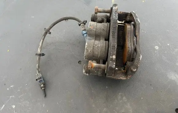 Iveco Daily 6th gen Front brake caliper 