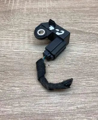 Citroen C4 I Airbag deployment crash/impact sensor 9646768980 604288200 WithPlug