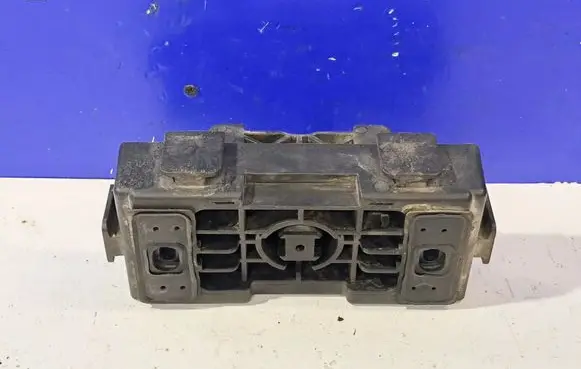 Mercedes-Benz ML W166 Jacking socket point A1666900334