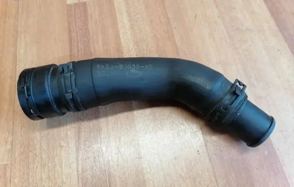 Jaguar XF X250 Engine coolant pipe/hose 9X238D033AB C2Z9053