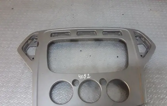 Ford Mondeo MK IV Radio/GPS head unit trim 1156520C