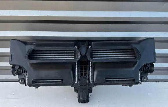 Porsche 911 992 Intercooler radiator 992145805G