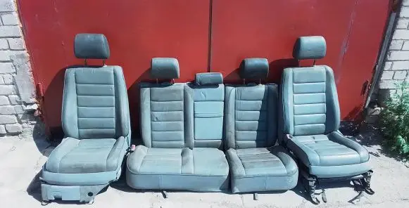 Seat set