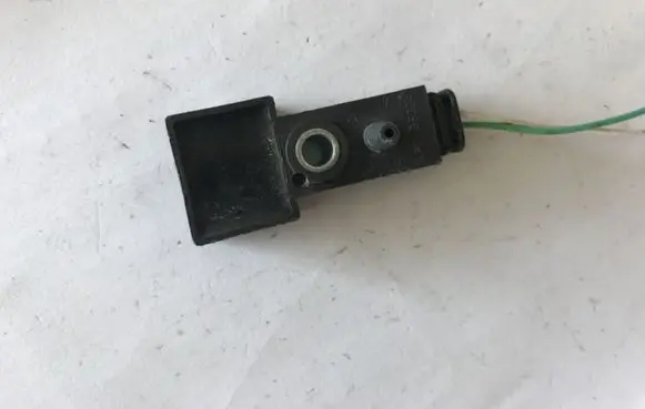 Citroen C3 Airbag deployment crash/impact sensor 00403339A3