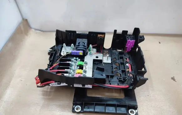 Volkswagen Touareg I Fuse box set 7L0937548C