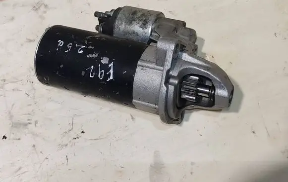 BMW 3 E92 E93 Starter motor LRS02224
