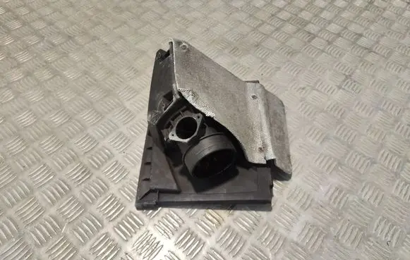 Volkswagen PASSAT B5.5 Air filter box cover 521602