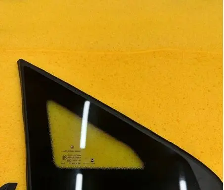 Mercedes-Benz Vito Viano W447 Front triangle window/glass SZYBAPRAWA KAROSERYJNAPRAWA W477